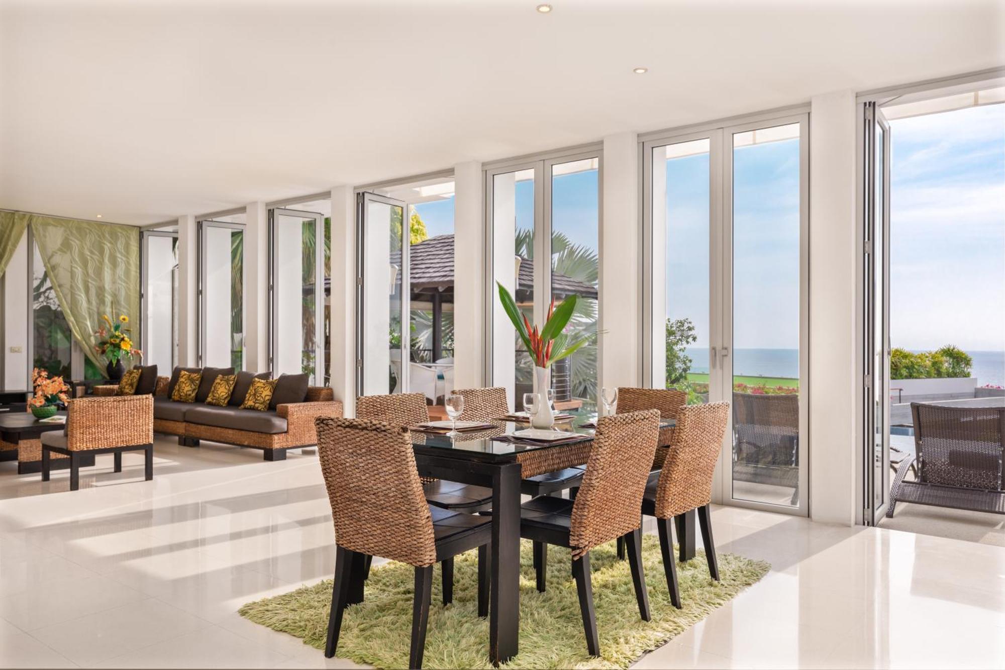 Surin Heights Villa Room photo