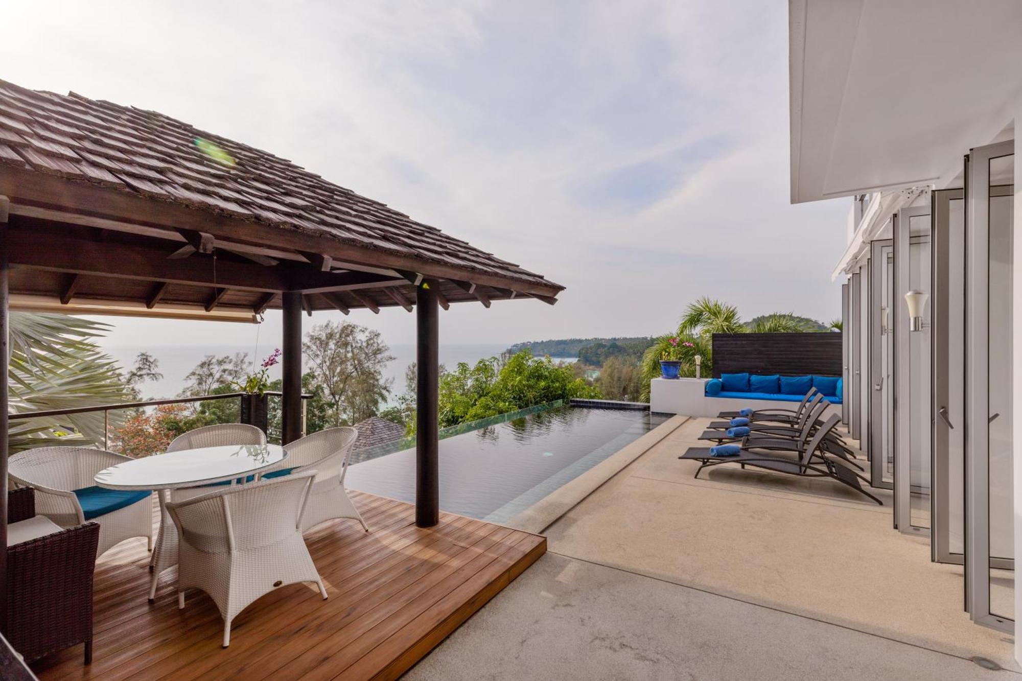 Surin Heights Villa Room photo
